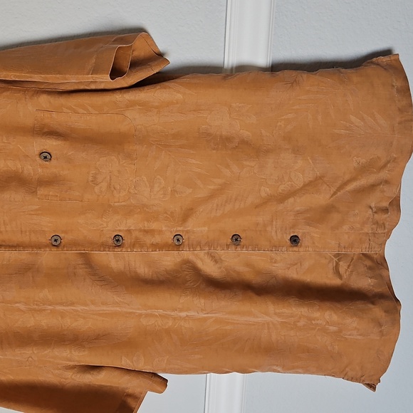 Island Shores Short Sleeve Button Down Tropical Vacation Shirt Floral Print M - Picture 5 of 10